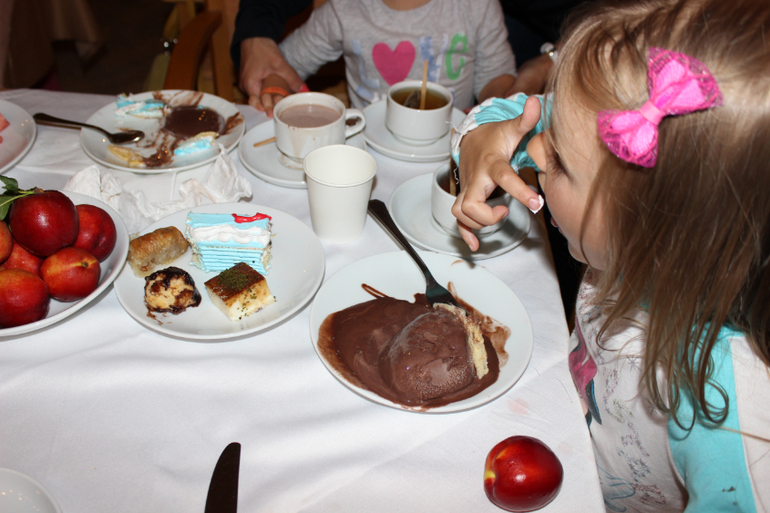 Наша Лизавета на отдыхе в Турции