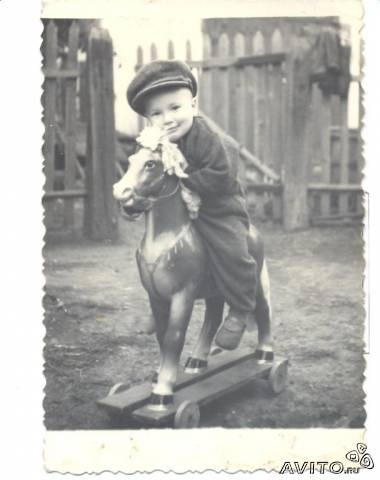 Ретро фотографии ребёнок с игрушкой !))
