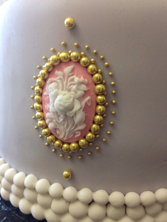 Нежно-сиреневый тортик 2.3 кг.