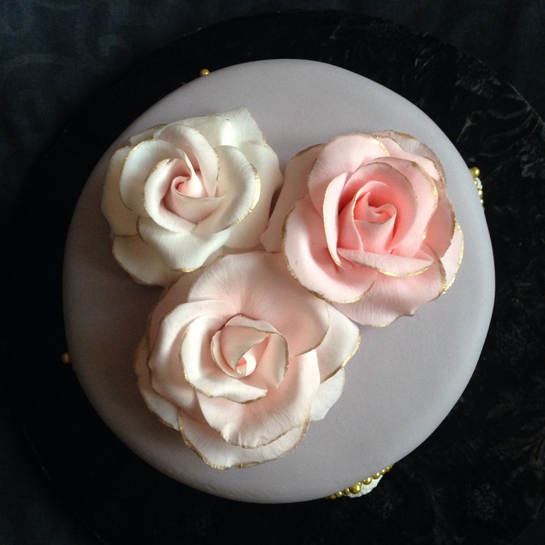 Нежно-сиреневый тортик 2.3 кг.