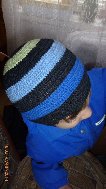 шапка полоски .для сыночка