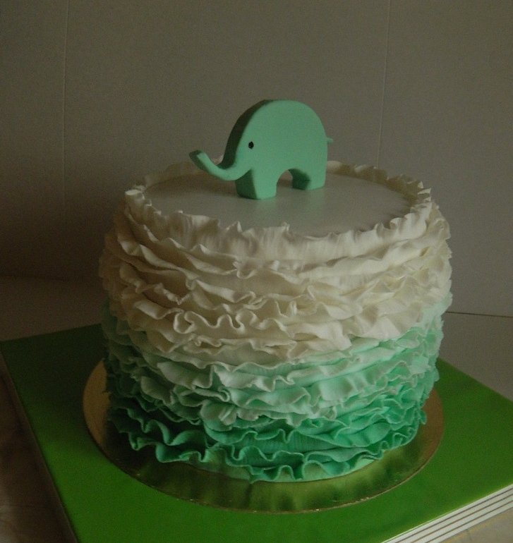 Два тортика со слоником цвета Мяты)))