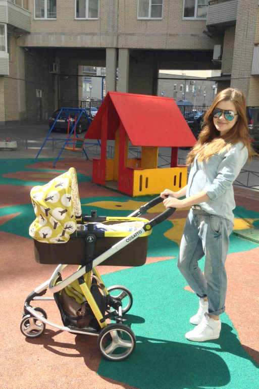 Наша первая прогулочка.