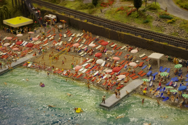 Понедельник-день прекрасный)))