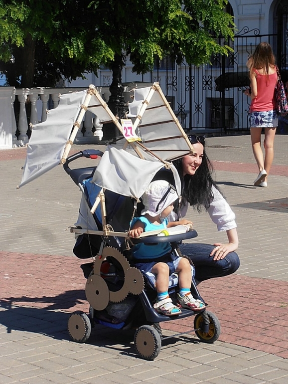 Наша победа в Четвертом Севастопольском параде колясок (много фото+опрос)