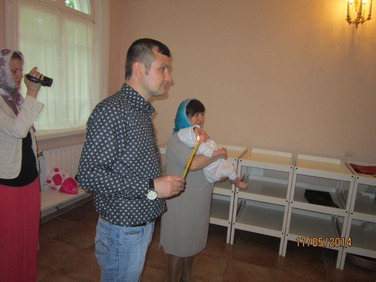 17.05.14 мы покрестили нашу вареньку.