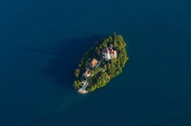 Кадры, заставляющие улыбнуться или задуматься.