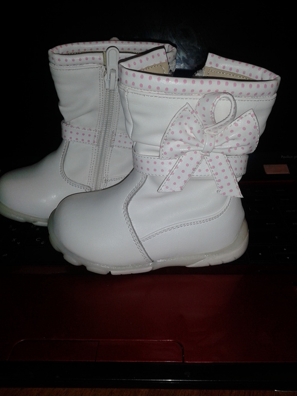 Обувь для девочки! Новая!