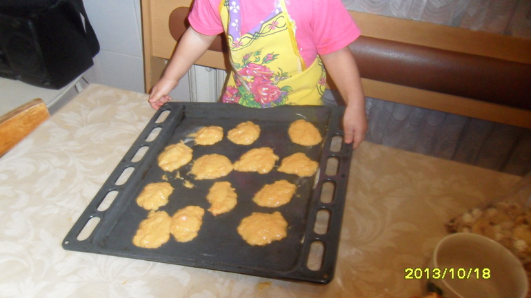 Печенье из тыквы и праздник Хэллоуин два в одном.