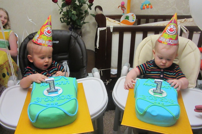 Ура!!! Нам 1 годик!!!