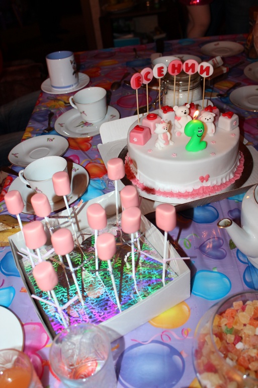 Радостное 8 марта или Есении 2 годика