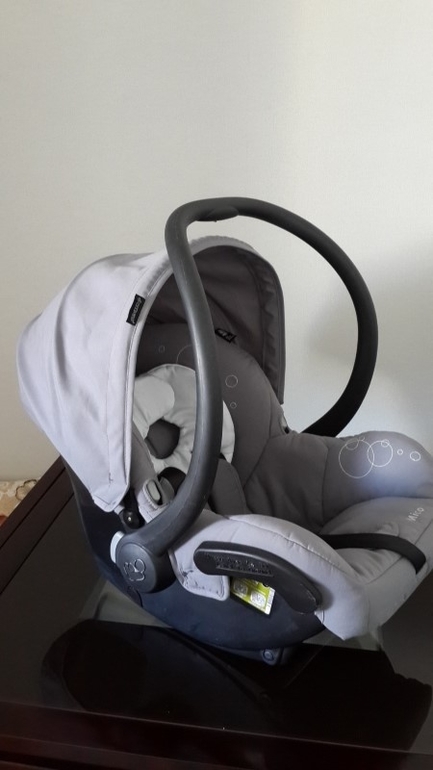 Автокресло Maxi-Cosi Mico с базой Isofix модель 2013 года + ПОДАРОК 7000 т.р.