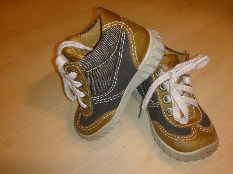 Продам одежду Carters, обувь DPAM и Экко.