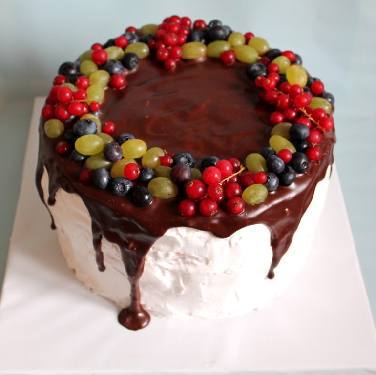 Как украсить торт мармеладом и шоколадом фото