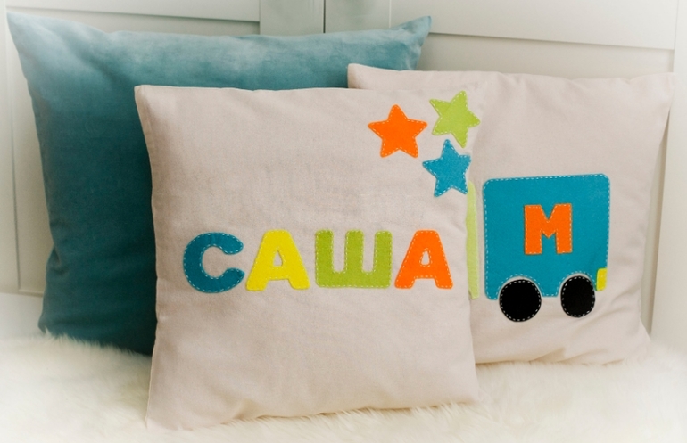 Буквы, игрушки, елки и другое