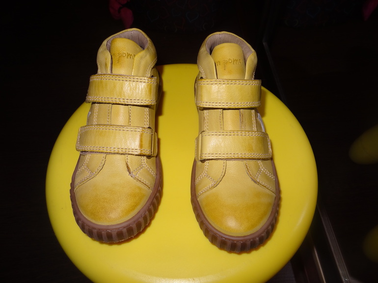 кому классную обувочку на весну??