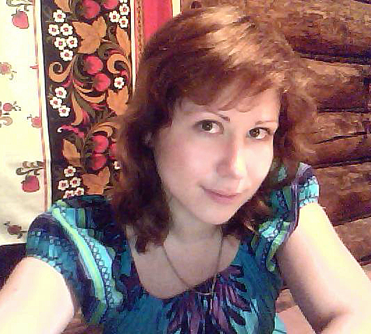 Девочки бывают разные, черные, белые, красные...