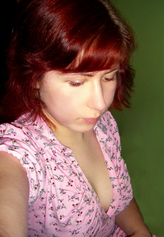 Девочки бывают разные, черные, белые, красные...