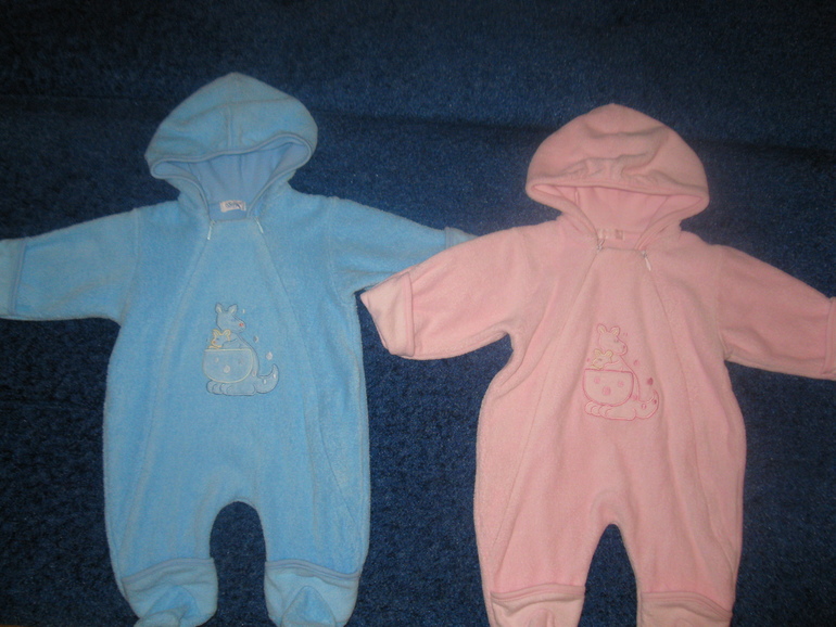 Конверты на выписку+ комбинезоны 0-3 мес