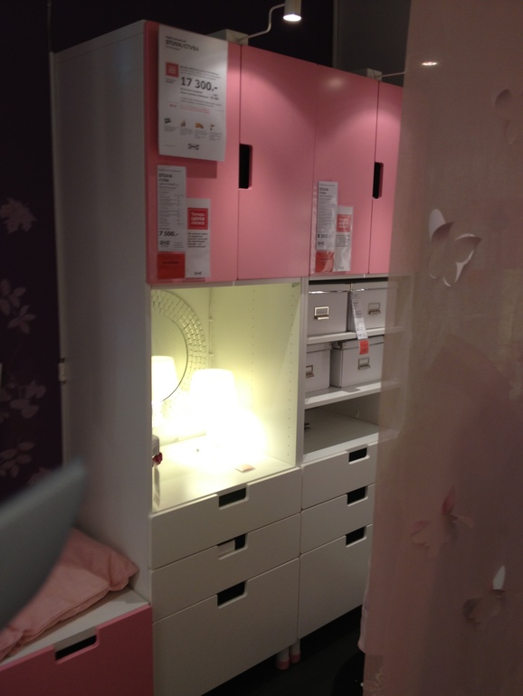 Интерьеры с экспозиций.