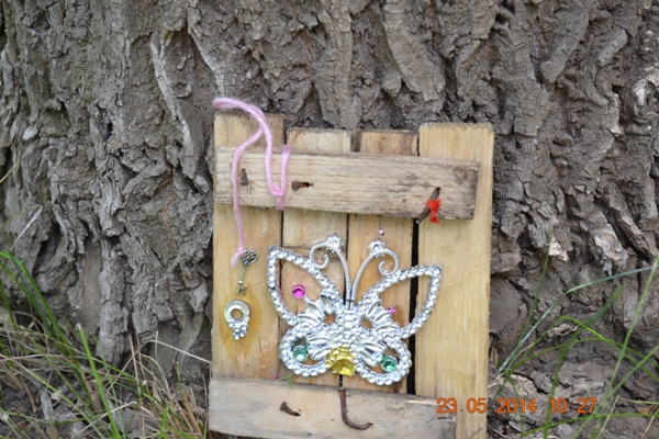 Игры на улице. Домик для фей