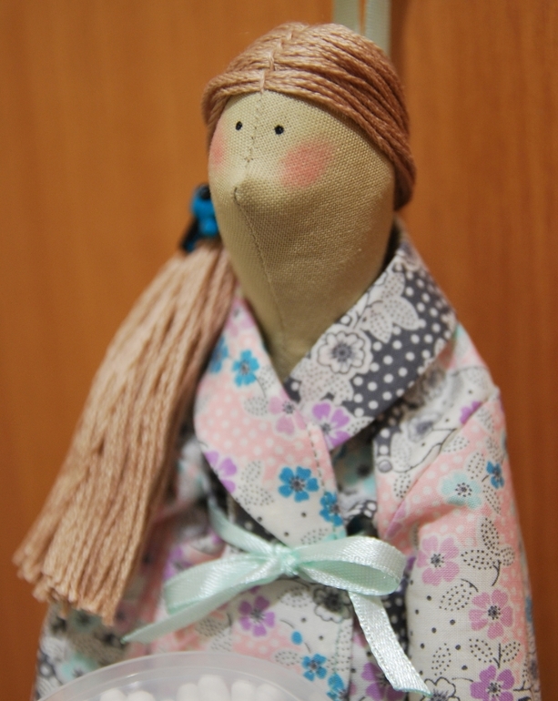 Хранительница дисков и палочек Натали