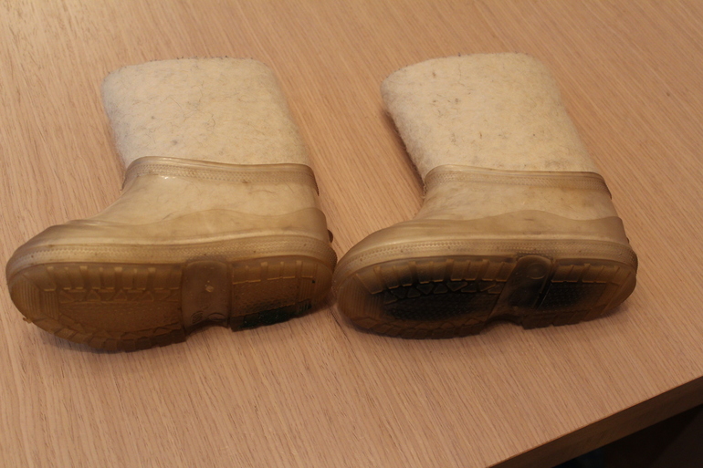 Обувь на ребенка для дома и улицы