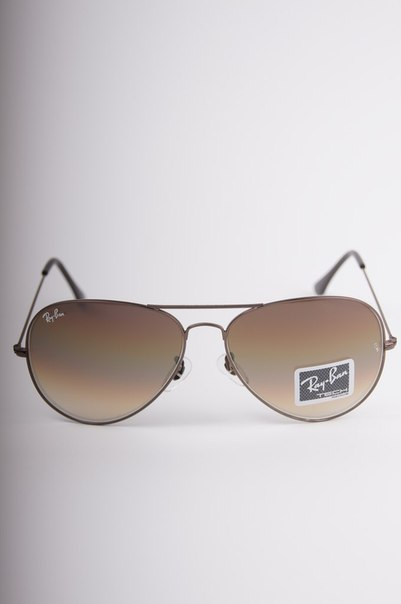 Очки RAY-BAN+платок LOUIS VUITTON=1590 руб.