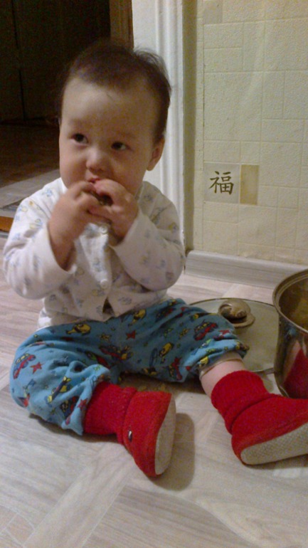 10 мес 16 дней) видео ходьбы, ну и просто фото)