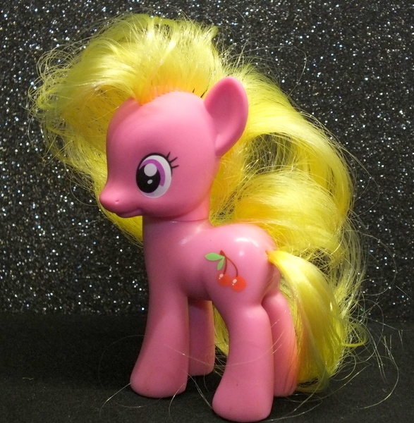Фигурки пони из мультфильма-сериала MY LITTLE PONY