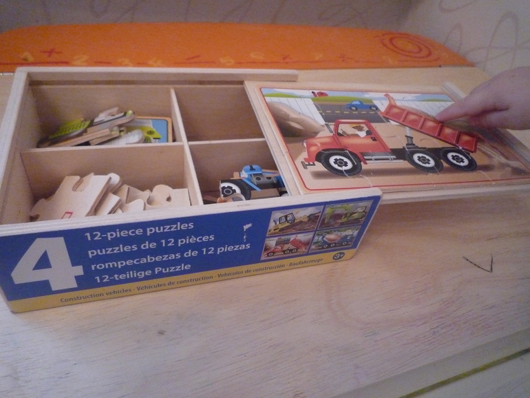 Наши игрушки от года и восьми весяцев и до....