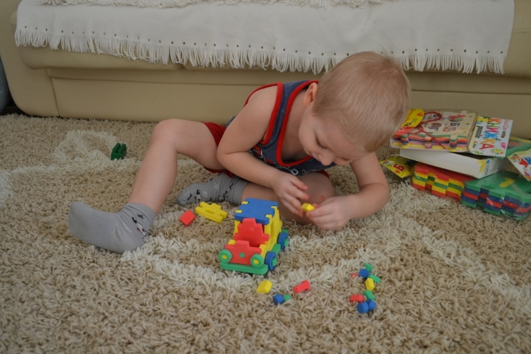 развивающие игрушки фирмы Бомик