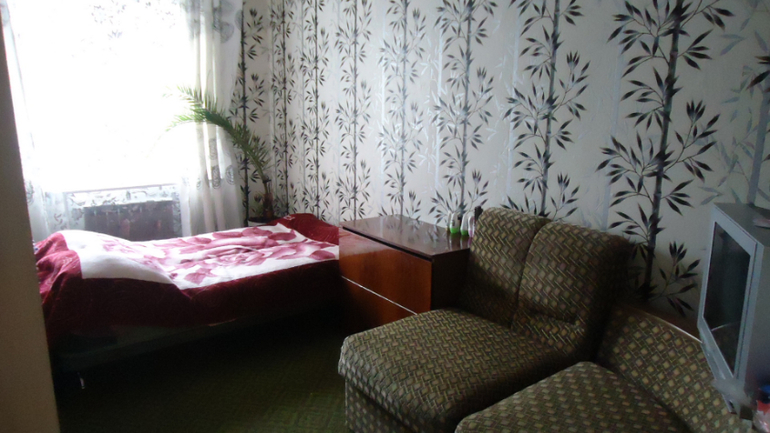 Сдам 2-х комнатную квартиру в Алуште!Часть 2)))