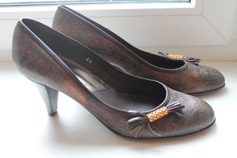 Платье Karen Millen, юбка sinequanone, туфли salamander, блузки, брюки.