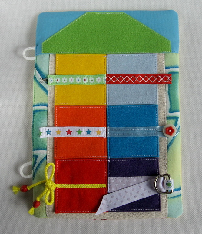 Развивающая книжечка.