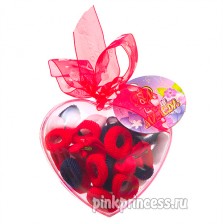 Детские косметические наборы, книги по макияжу, светильники, туалетная вода, наборы для волос. Надо?