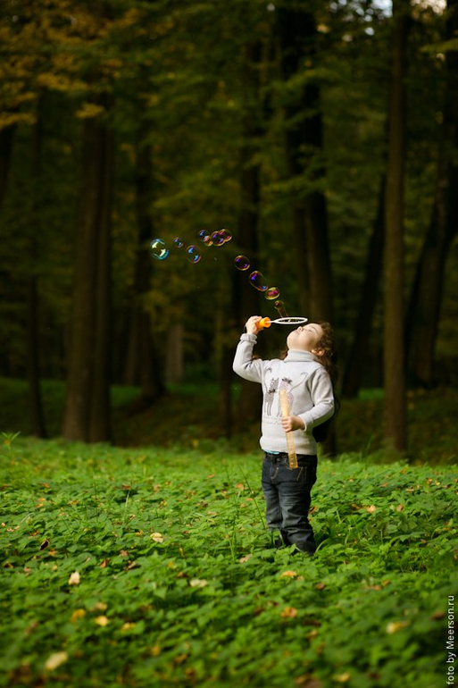 Девочки, кому интересна семейная фотосессия у замечательного фотографа!