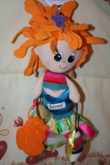 Развивающие игрушки Lamaze, PlayGro, Skip Hop, Tiny Love; и другие аксессуары для ваших малышей