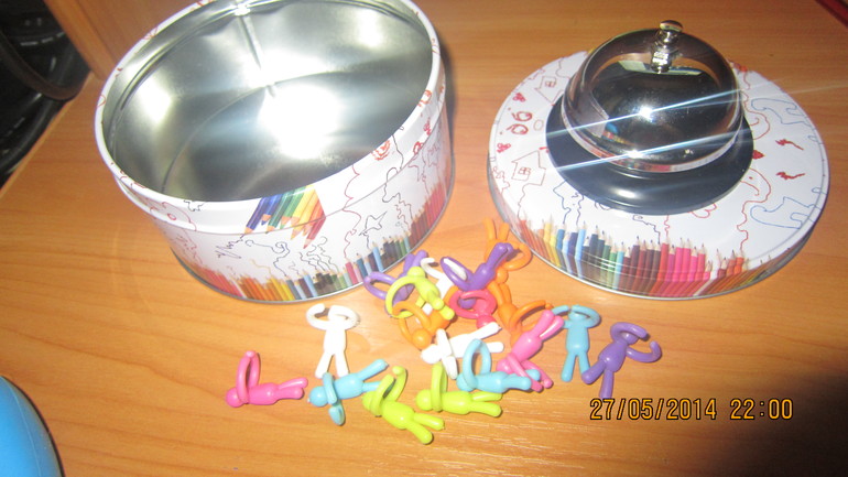 Набор из фикс прайс для игр с ребенком.