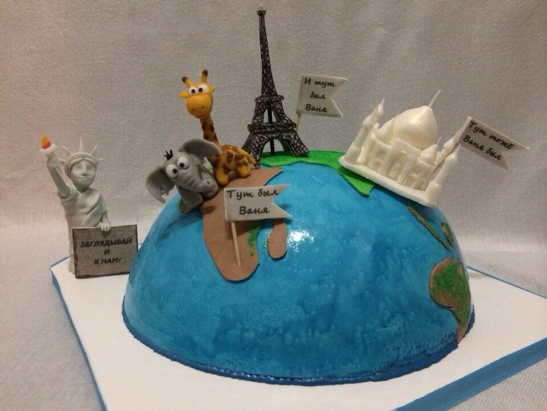 Эйфелева, Тадж Махал, Статуя свободы, и живность африканская.