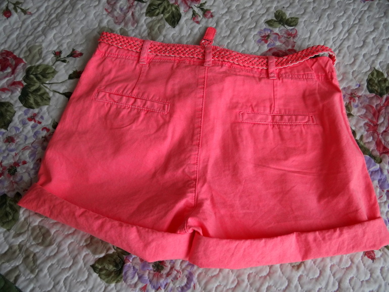 Новые шорты фирмы HM размер 164 (13-14 лет)