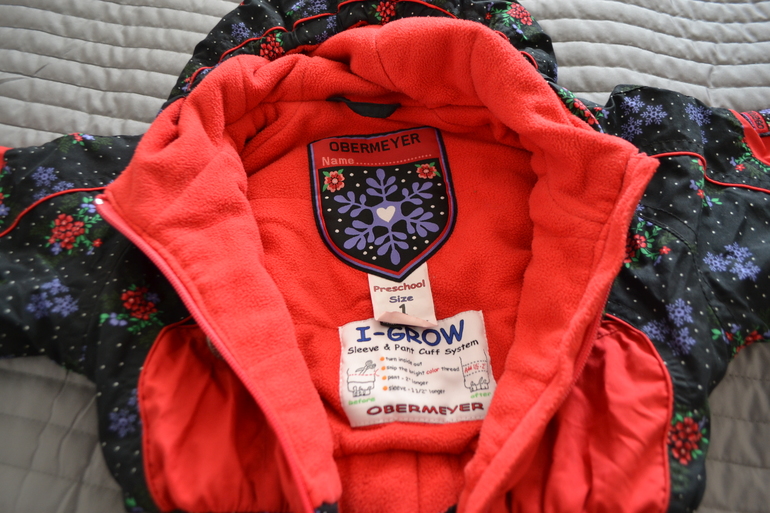 Продаю толстовки Gap 18-24м., весенние красивые комбинезоны Columbia и Obermeyer на 2 года