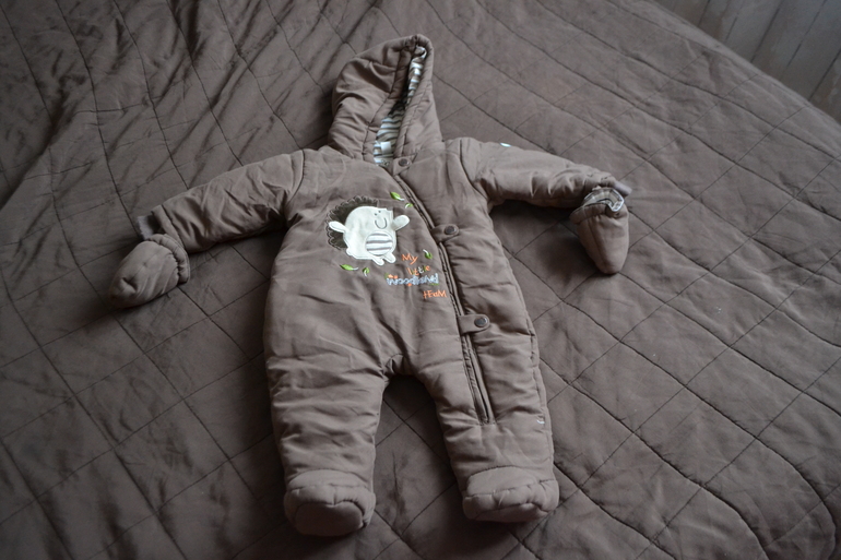 Много осенних курток и комбинезонов до 1.5-2 лет