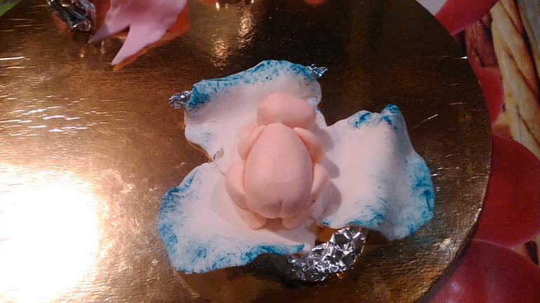 первый мастичный малыш