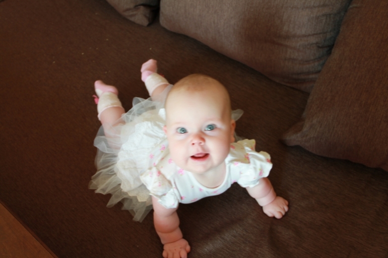 Моей сладкой любимой девочке год