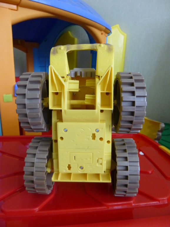 И так встречайте Screaming Banshee Tractor Diecast Car Eating M2281 (Disney Pixar Cars 2)
