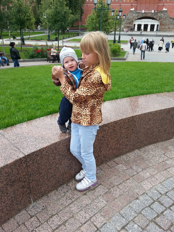 Первая поездка на метро и знакомство с Красной площадью..