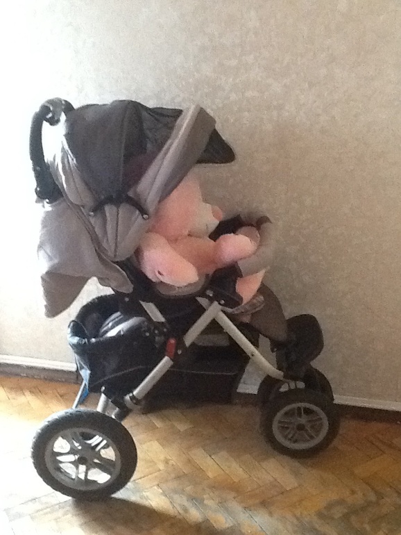Продаю коляску в хорошем состоянии