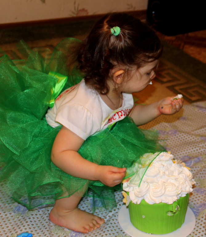 01.05.2014г. Настеньке 1,5 годика!!!