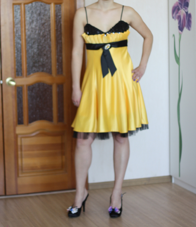 На свадьбу, выпускной два платья + туфли